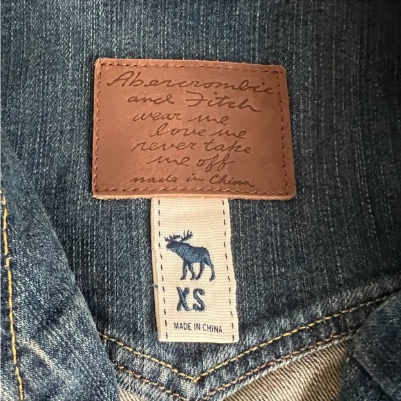 Abercrombie & Fitch Denim Jacket XS - Picture 3 of 5